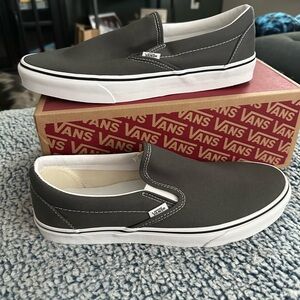 Men’s Vans classic slip-on shoes Size 12